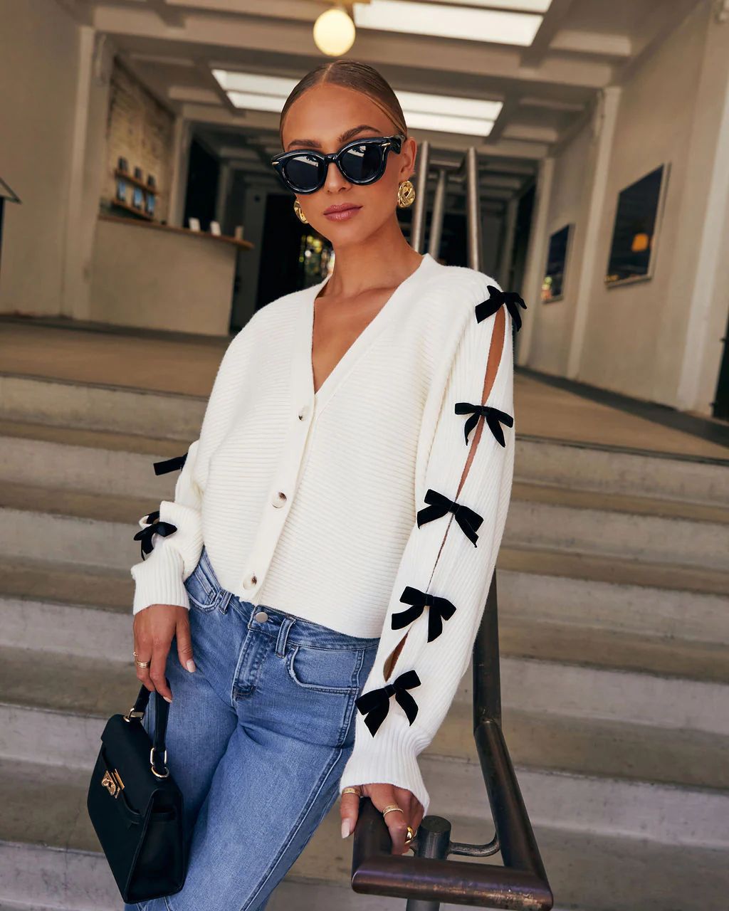 Mature Women's Versatile Casual V-neck Knitted Bow Jacket