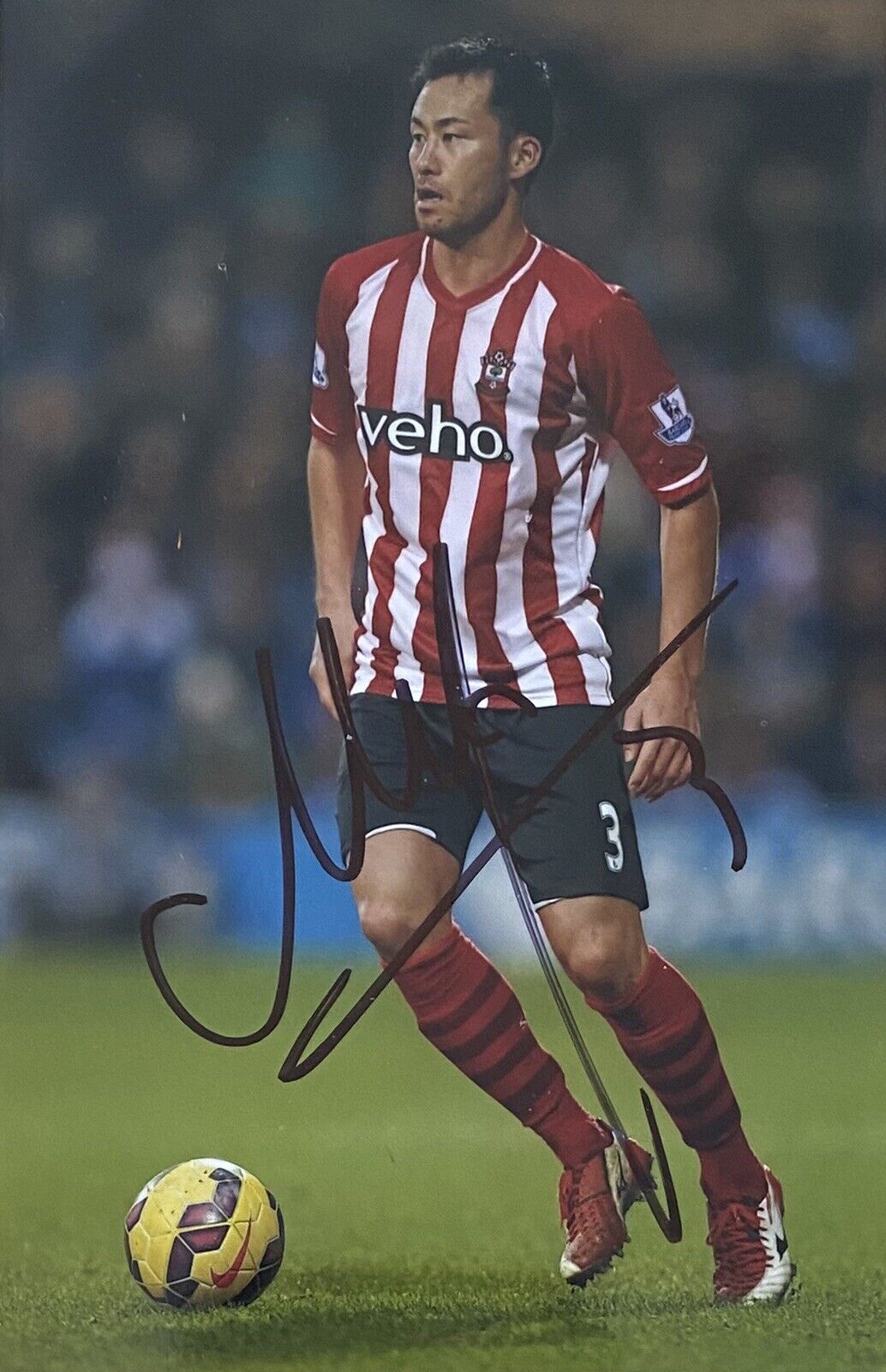 Maya Yoshida Genuine Hand Signed Southampton 6X4 Photo Poster painting