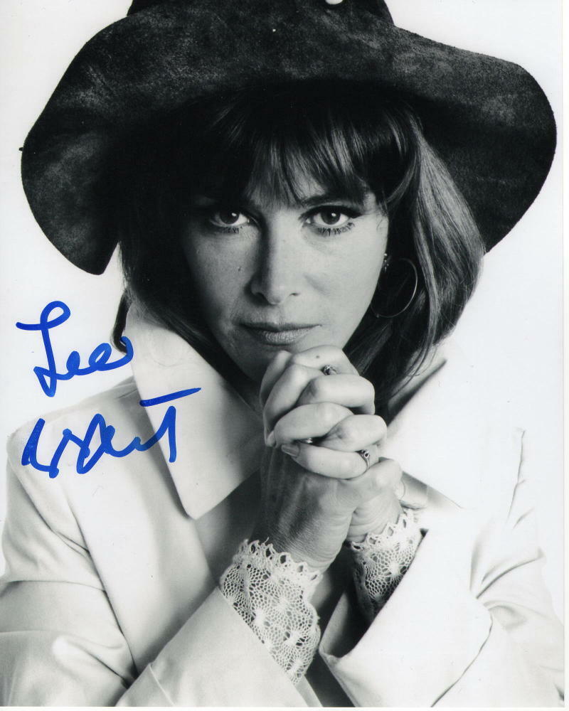 LEE GRANT SIGNED AUTOGRAPHED 8X10 Photo Poster painting - IN THE HEAT OF THE NIGHT SHAMPOO OSCAR