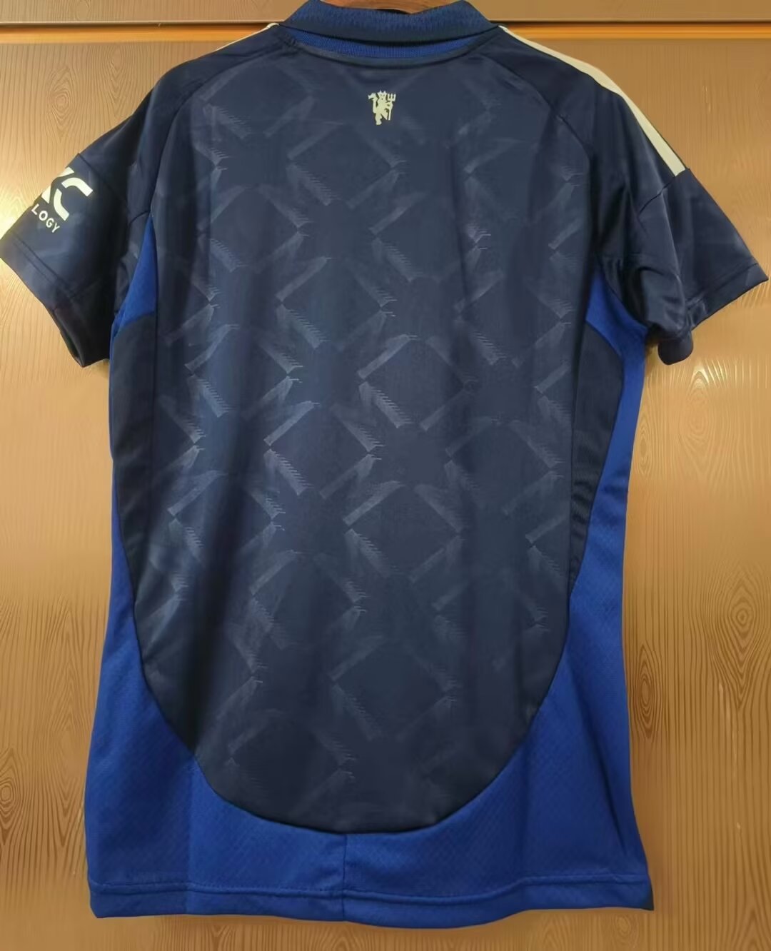 24/25 Football Shirt Manchester United Away Women Thai Quality