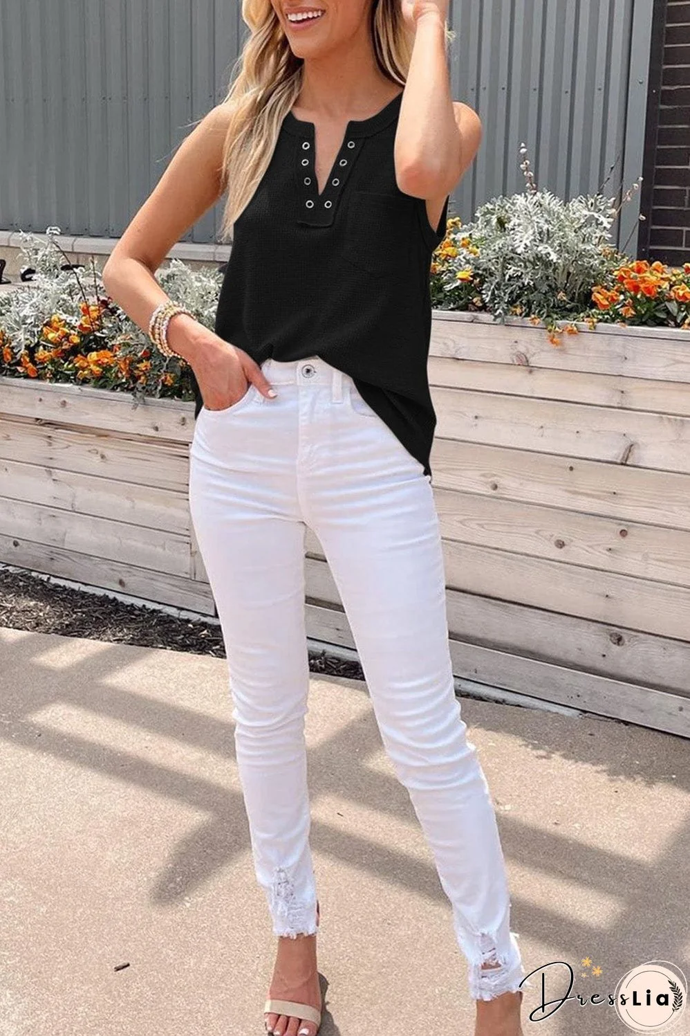 Chic Eyelet Detail Waffle Knit Sleeveless Tank