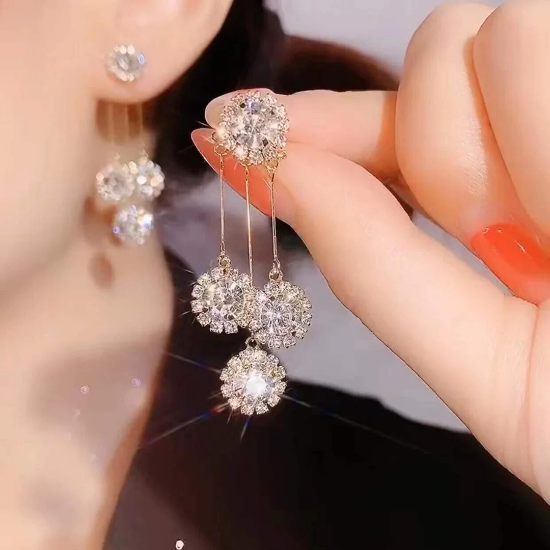 🎁Zircon Round Petal Earrings