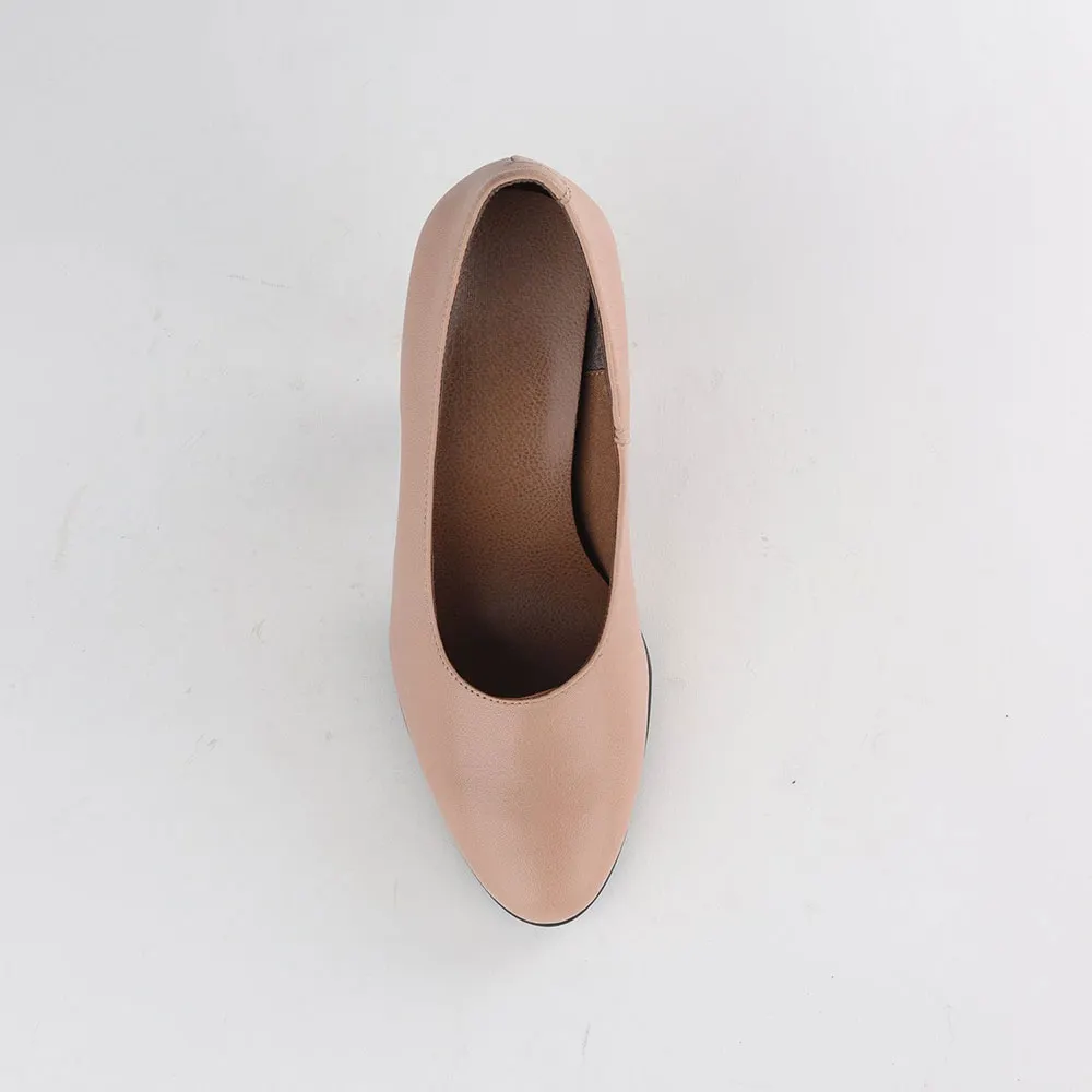 YDN Simple Vegan Leather Round Toe Office Pumps Heels in Nude