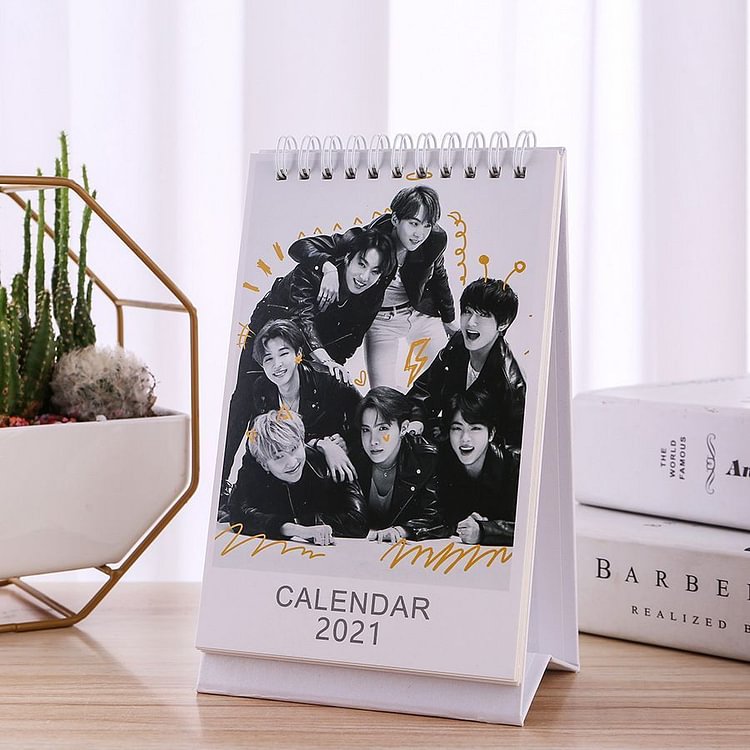 방탄소년단 Dynamite Desk Calendar
