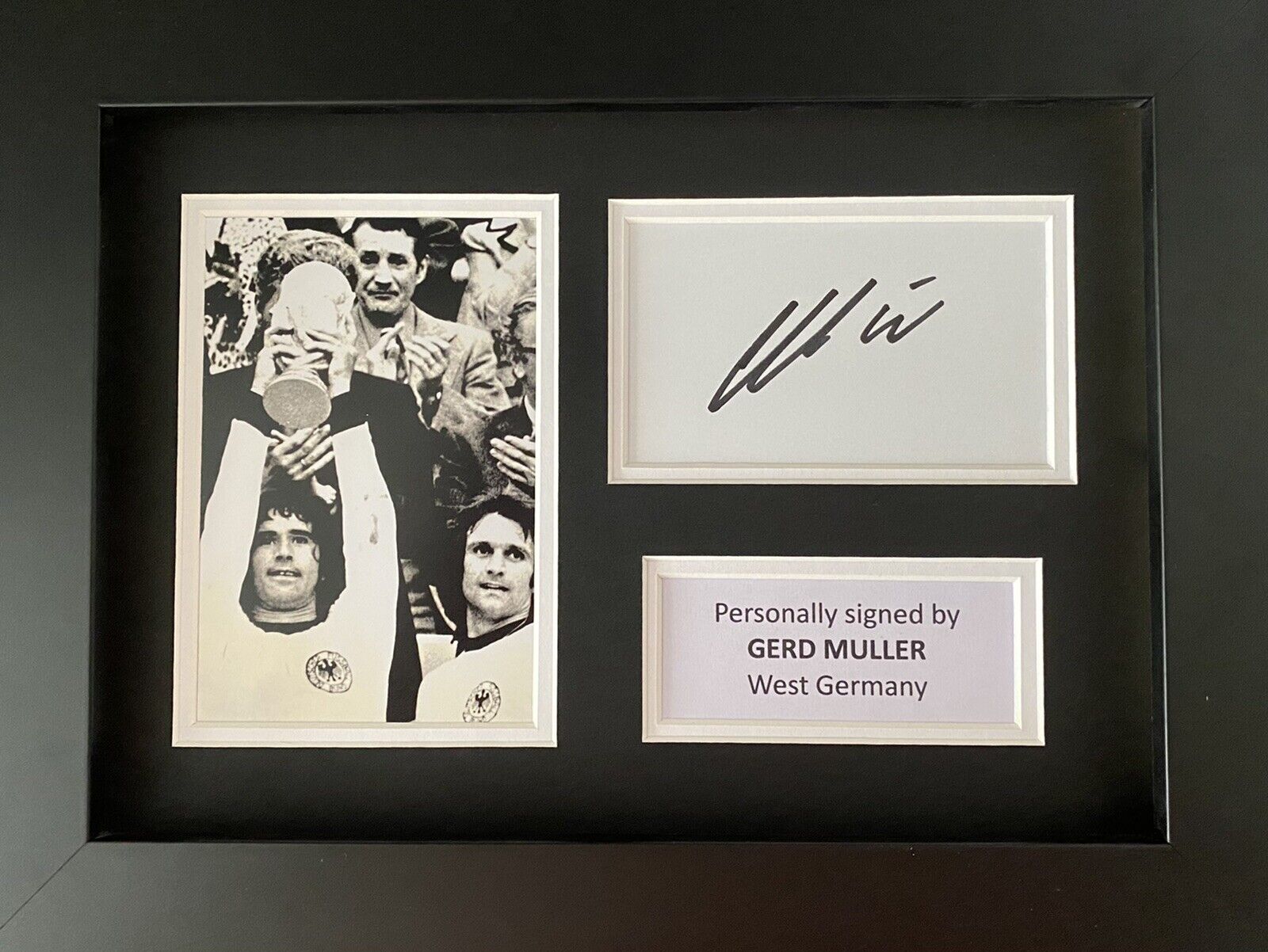 Gerd Muller Hand Signed White Card In A4 West Germany Frame Display