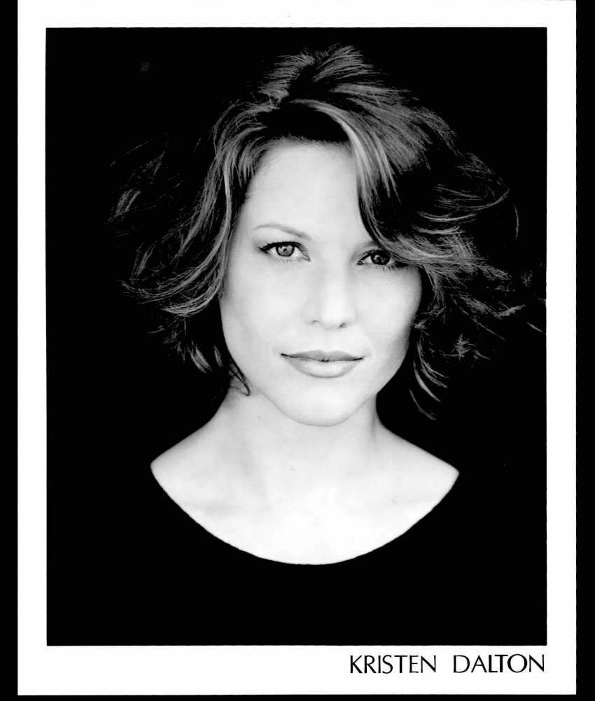 KRISTEN DALTON - 8x10 Headshot Photo Poster painting w/ Resume - Dead Zone