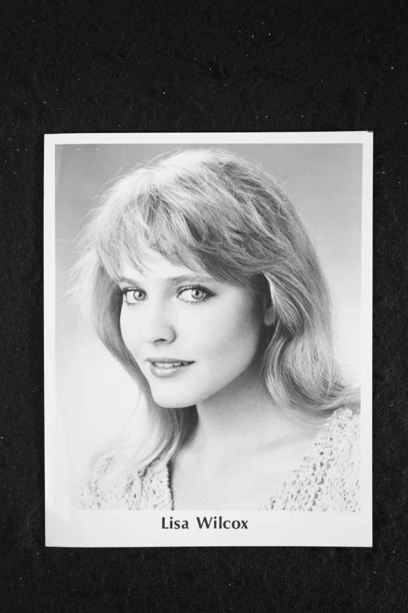 Lisa Wilcox - 8x10 Headshot Photo Poster painting - NIGHTMARE/ELM ST 4