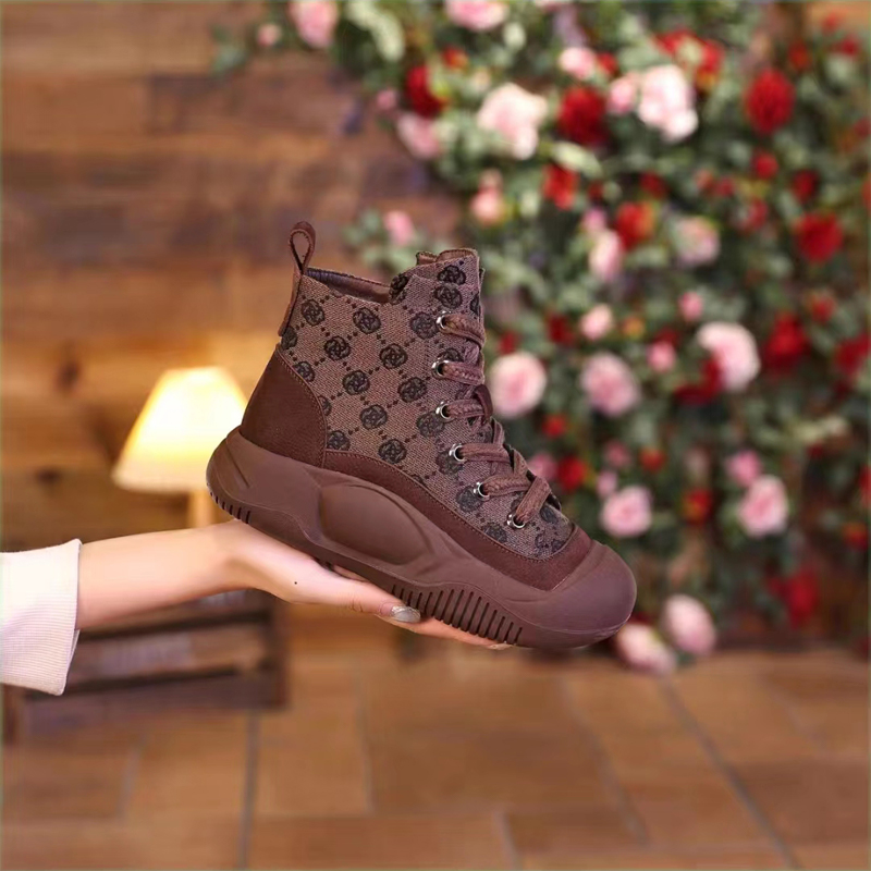Camellia Coffee Fashion Casual Women Boots DANRRIO.COM DANRRIO
