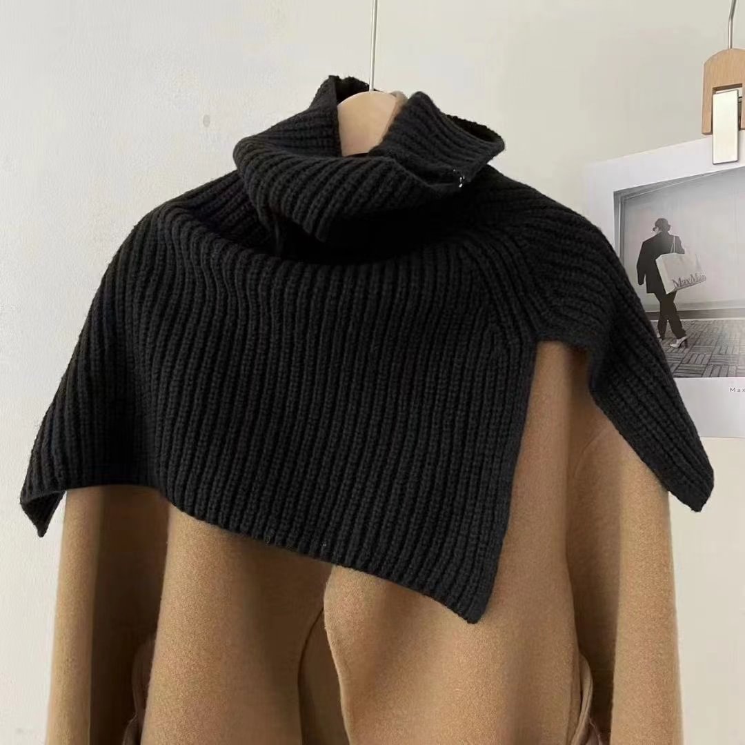 Stylish outerwear knitted cape