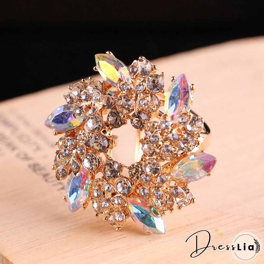 1 Pc Korean Fashion Copper Hollow Wreath Three-ring Silk Scarf Buckle Pearl Shawl Buckle Alloy High-grade Brooch