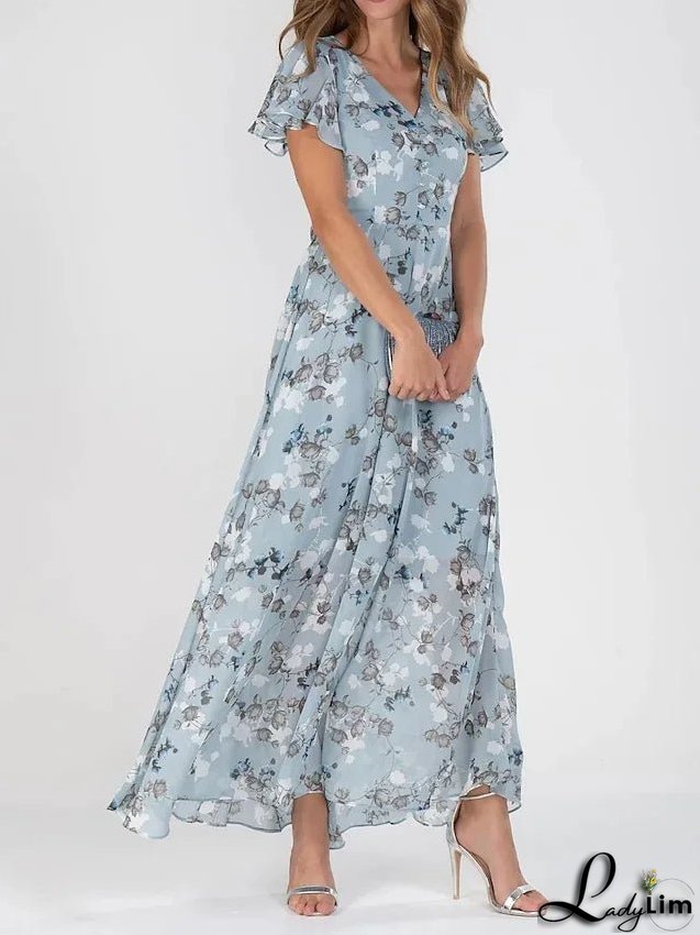 Fashionable and Minimalist winter Dress