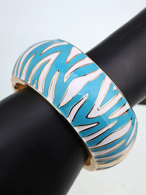 Geometric Zebra-Stripe Bracelet Accessories
