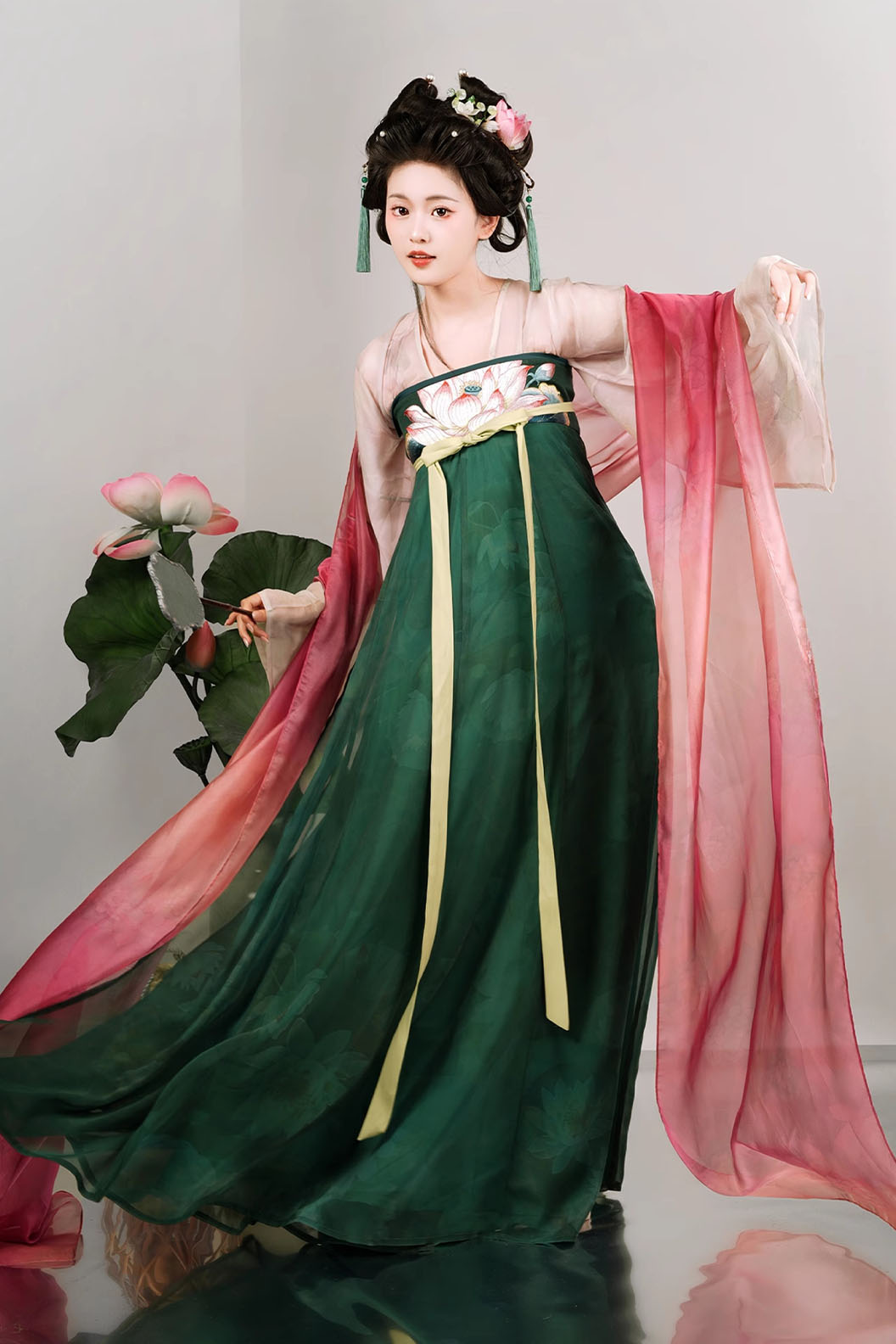 Tang dynasty hanfu green hanfu dress for jiangnan - leyan 乐嫣 Stupa Stones