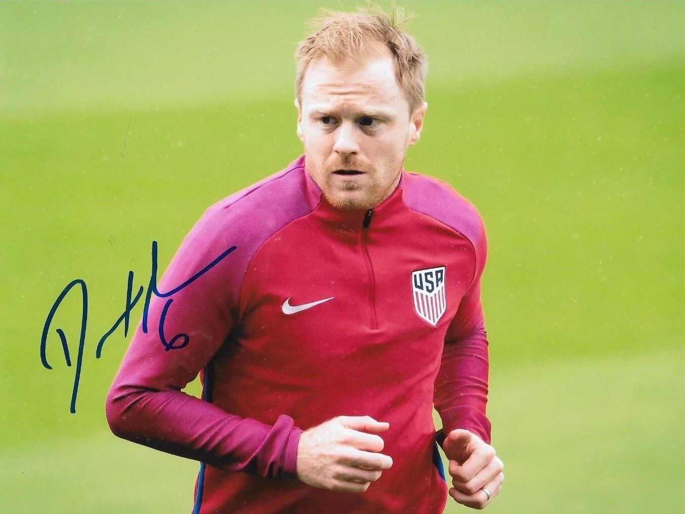 Dax McCarty Chicago Fire MLS Soccer signed Team USA 8x10 Photo Poster painting autographed 4