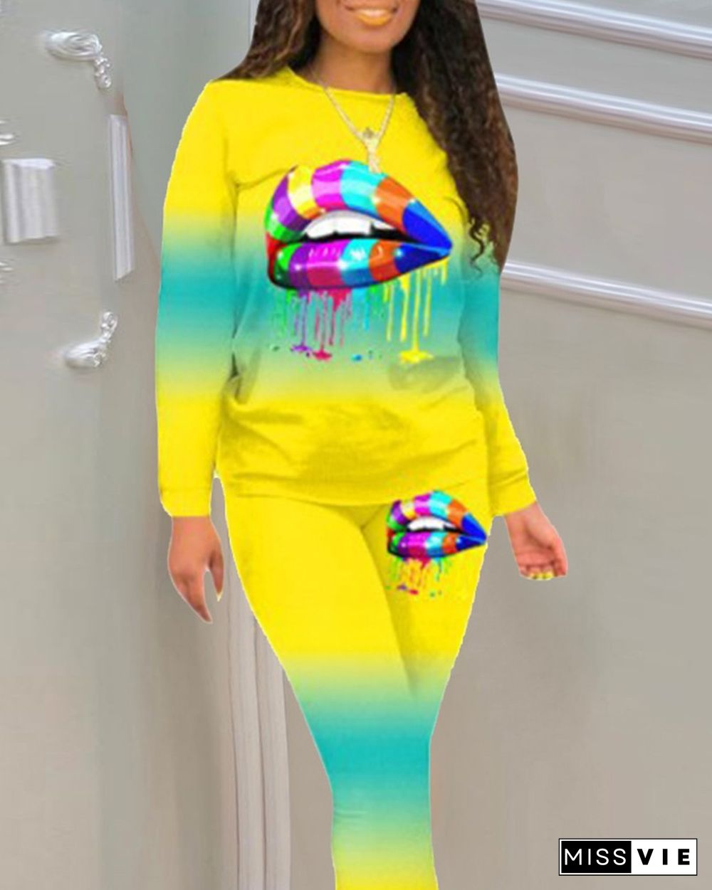 Gradient Color Block Lip Print Long Sleeve Active Sets