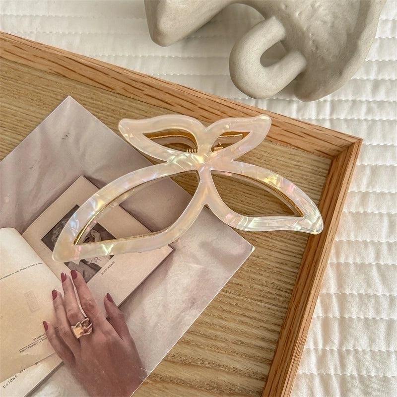 Women’s IG Style Sweet Butterfly Imitation Acetic Acid Metal Hollow Out Hair Claws