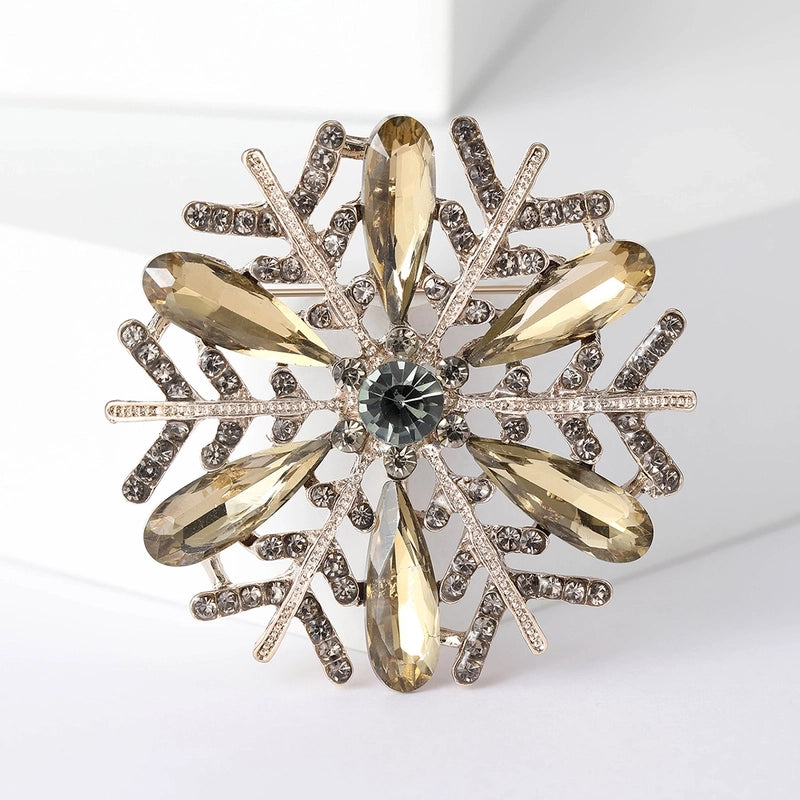 Elegant Pin Snowflake Alloy Inlay Rhinestones Women’s Brooches