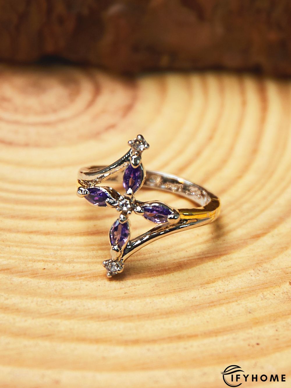 Clover Clover Inlaid Purple Crystal Zircon ring | IFYHOME