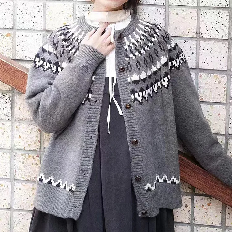 Vintage Jacquard Loose Thickened Color Blocked Knitted Cardigan