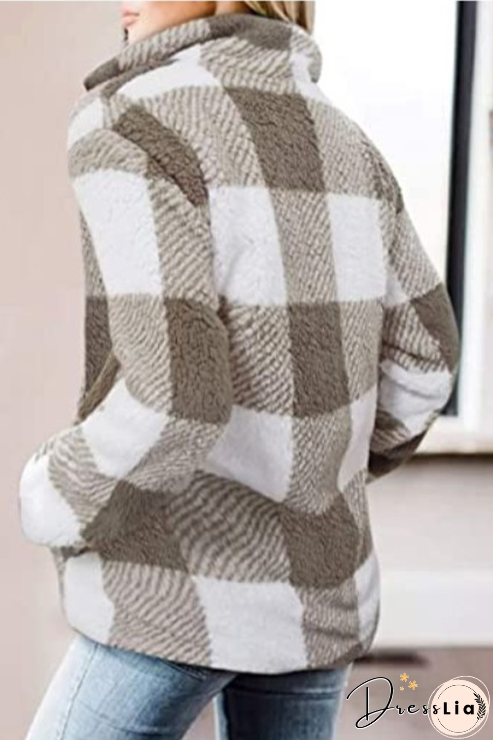 Cube Fluffy Double Pockets Sweatshirt