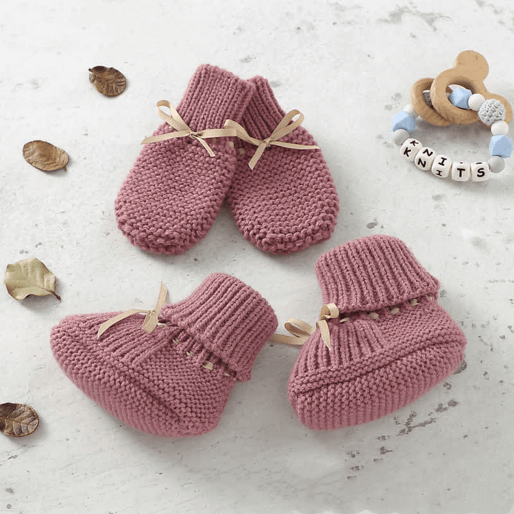 Baby Solid Color Shoes and Gloves Set