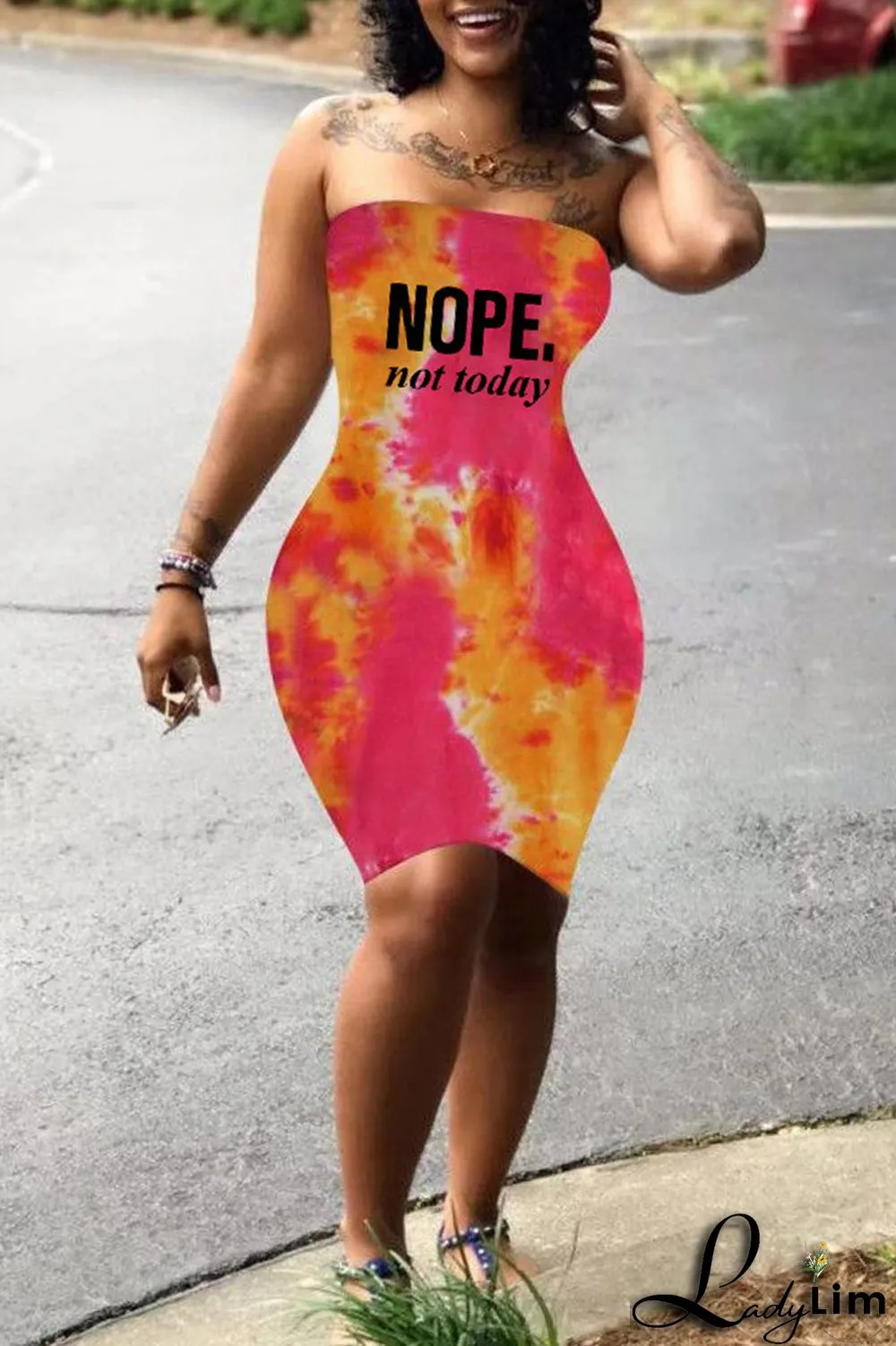 Red Fashion Sexy Print Tie-dye Backless Strapless Sleeveless Dress