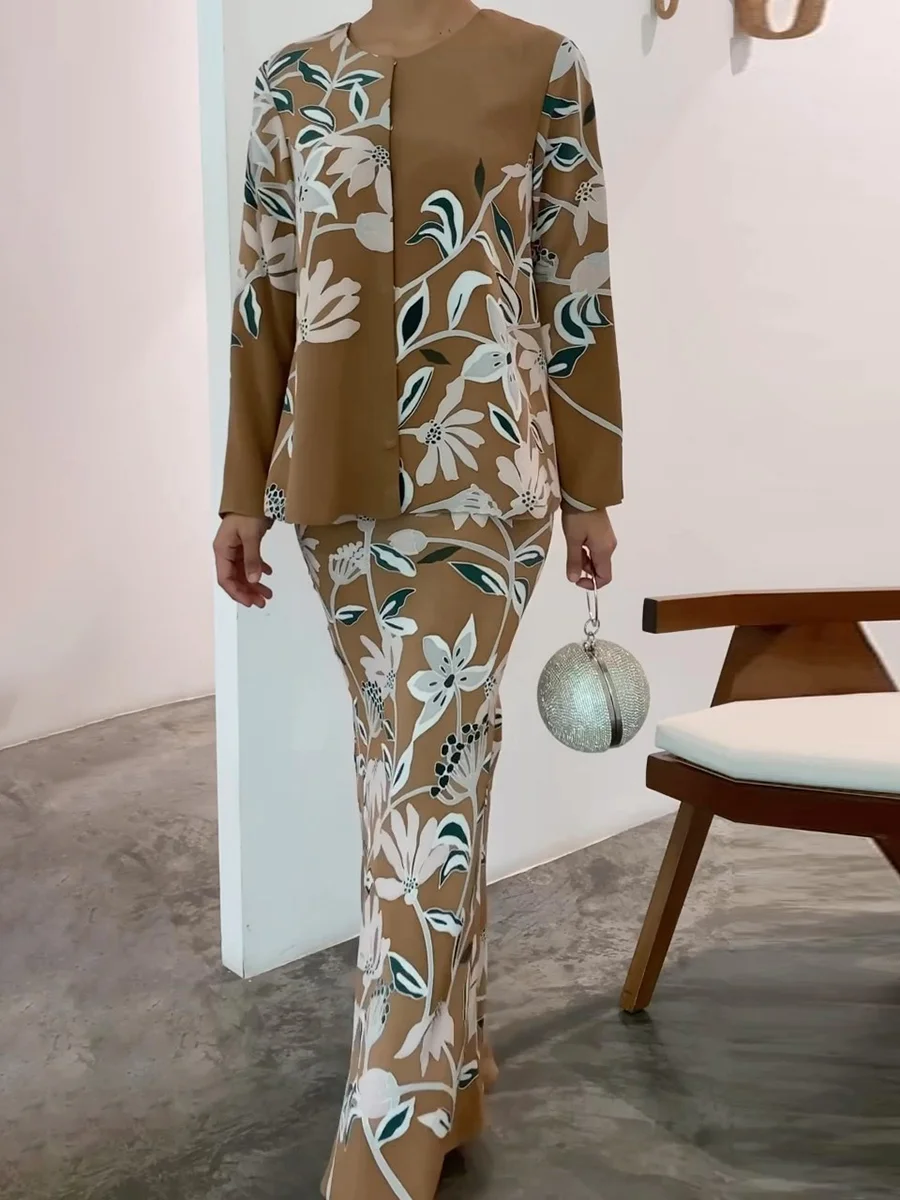 Women's Flowers Abstract Print Top Simple Skirt Brown Set