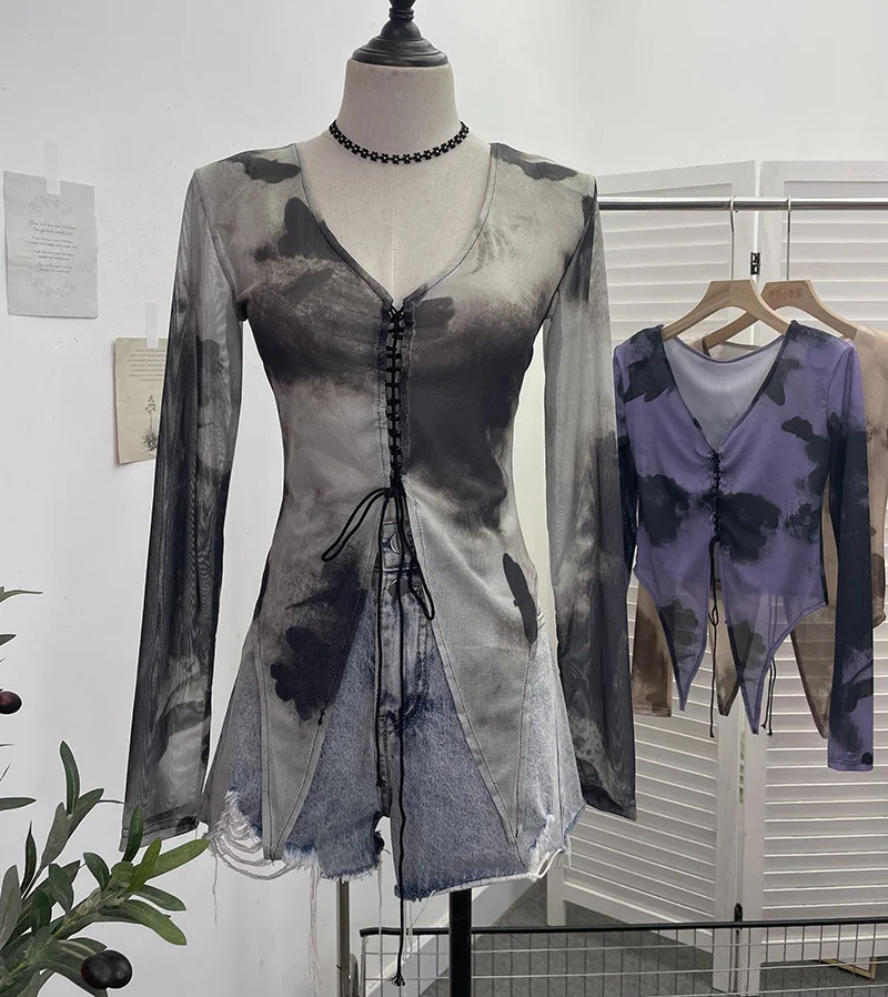 Uveng Real Shooting Hottie Slear Dye Printing V Tie With Hollow Irregular Shoulder Long-Sleeved T-Shirt 2622