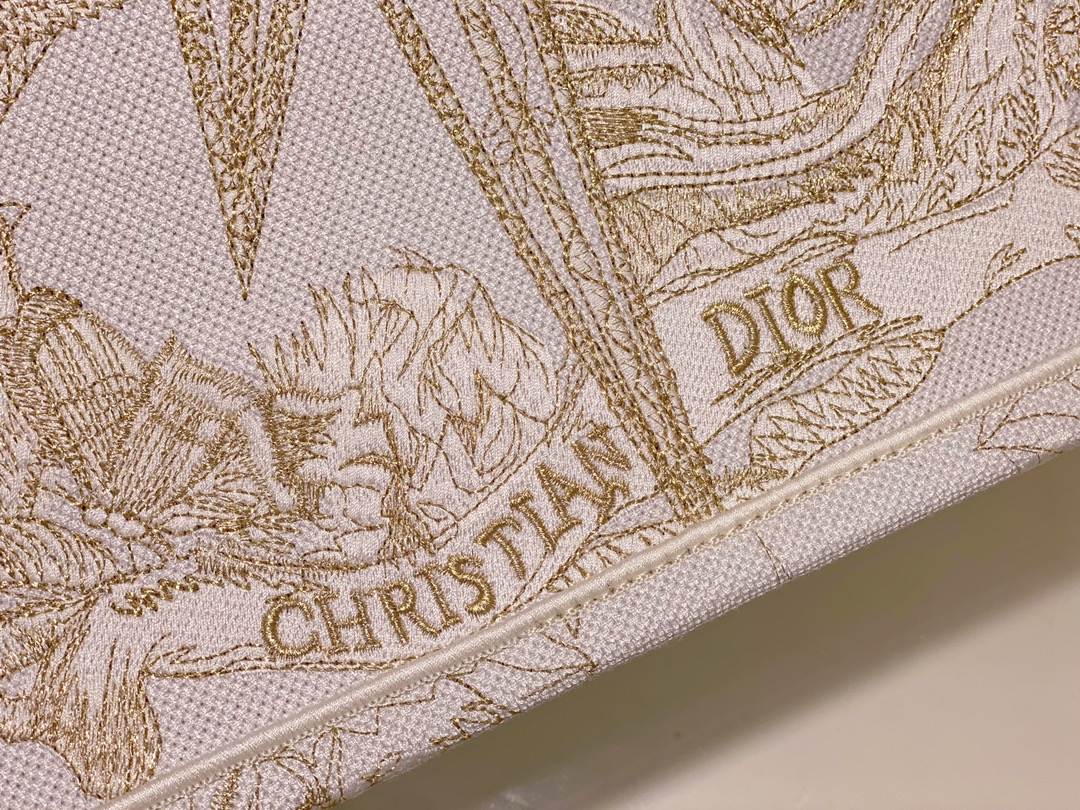 732781c9213b2d70bf09e19a0f39b60e