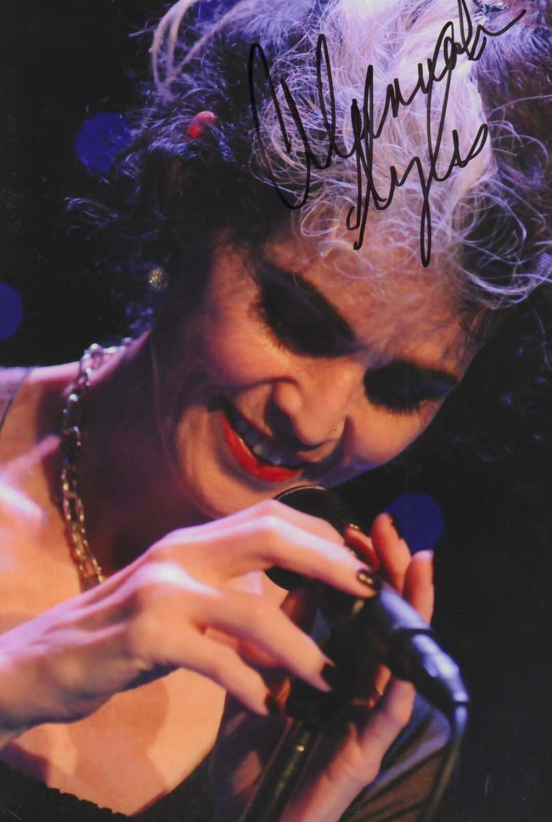 Alannah Myles signed 8x12 inch Photo Poster painting autograph