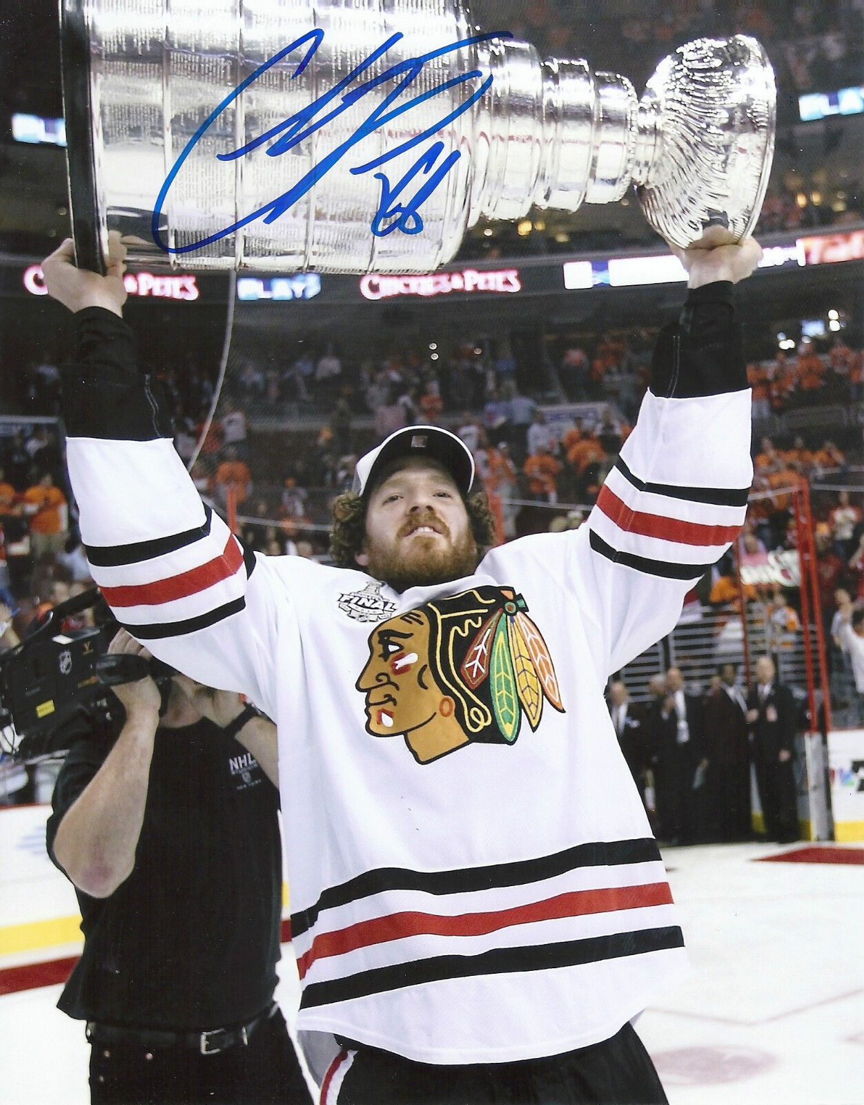 COLIN FRASER 'CHICAGO BLACKHAWKS' SIGNED 2011 STANLEY CUP 8X10 PICTURE *COA 1