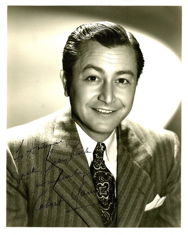 Vintage ROBERT YOUNG Signed Photo Poster painting