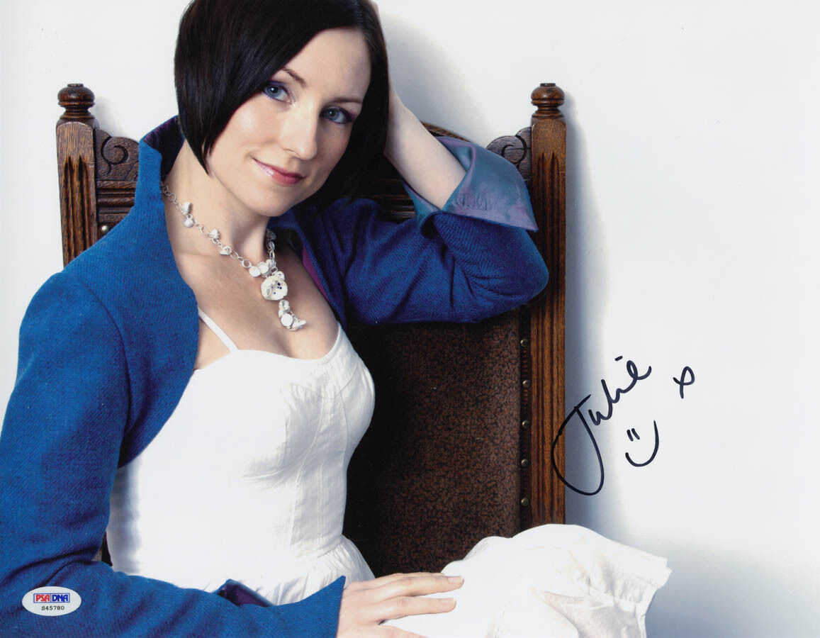 Julie Fowlis SIGNED 11x14 Photo Poster painting Touch the Sky Brave RARE PSA/DNA AUTOGRAPHED