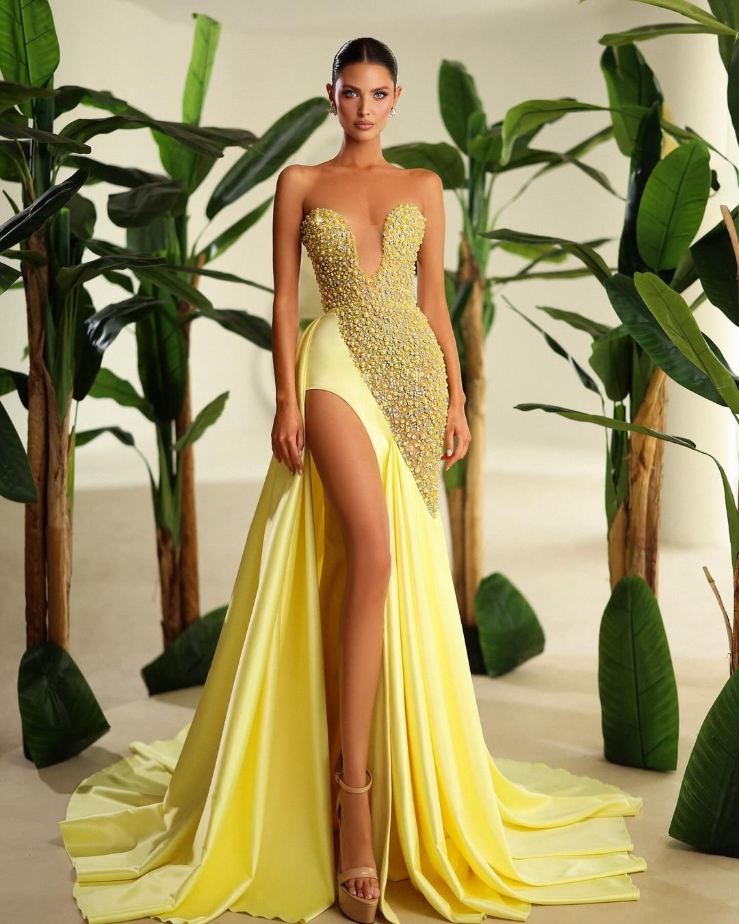 Lisliy Glamorous Bright Yellow Sweetheart Prom Dress With High Slit Beads