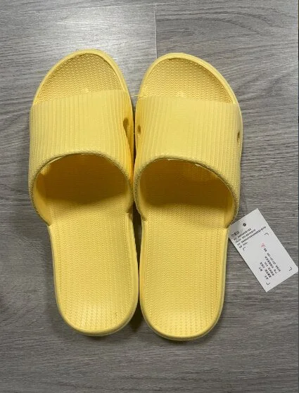 2021 New Slippers Female Indoor Household Simple Bathroom Bath Non-Slip EVA Sole Sandals And Slippers Summer Men's Home Shoes