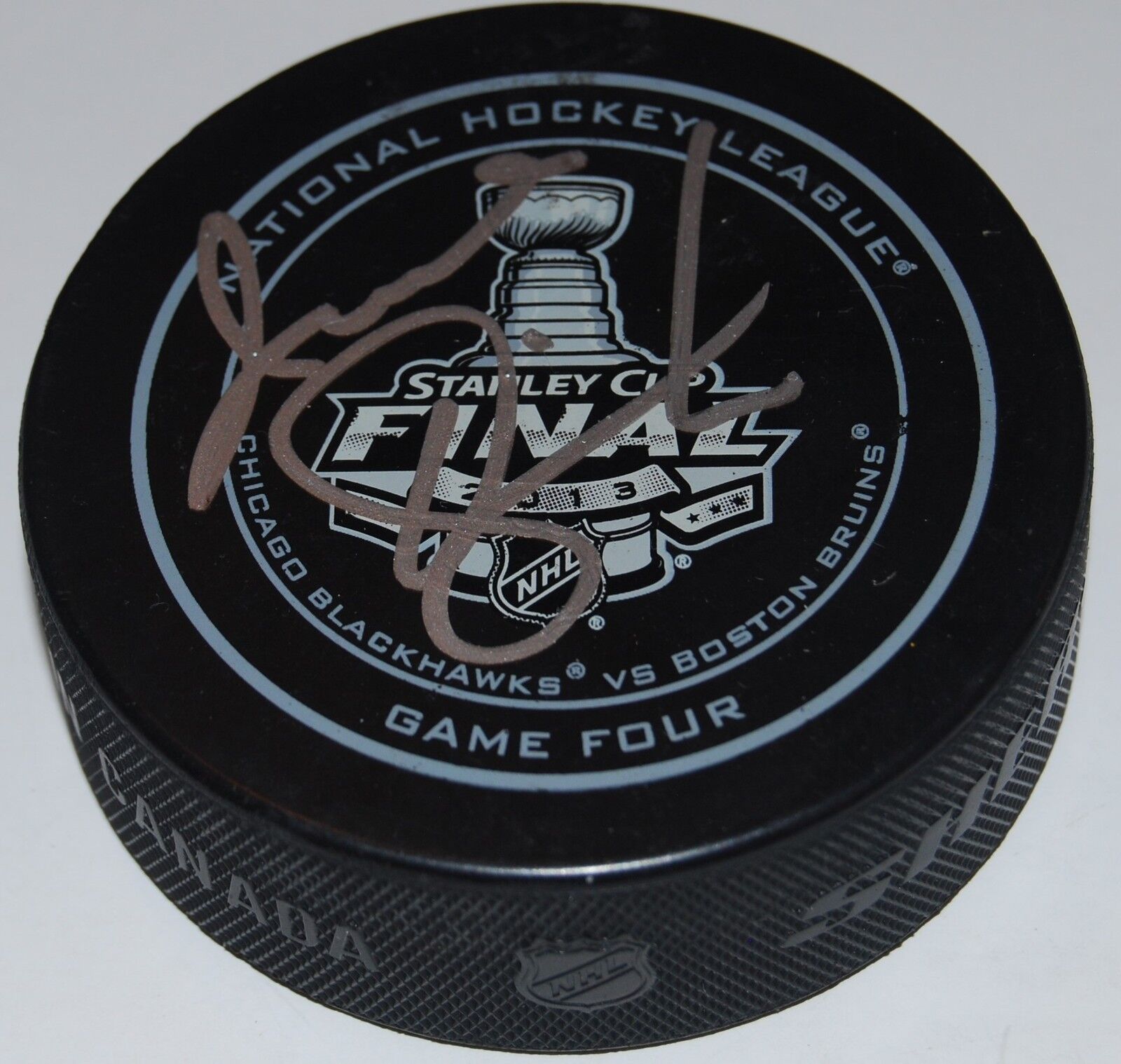 JOEL QUENNEVILLE signed (CHICAGO BLACKHAWKS) 2013 STANLEY CUP GAME 4 puck W/COA