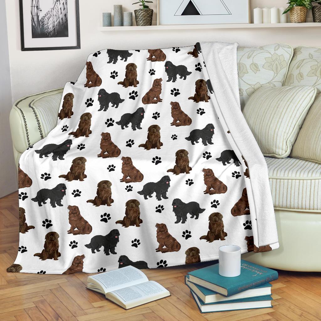 Newfoundland Paw Blanket exclusive at Printsinlife