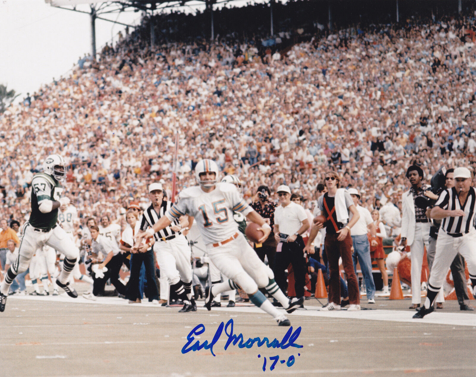 EARL MORRALL MIAMI DOLPHINS 17-0 ACTION SIGNED 8x10