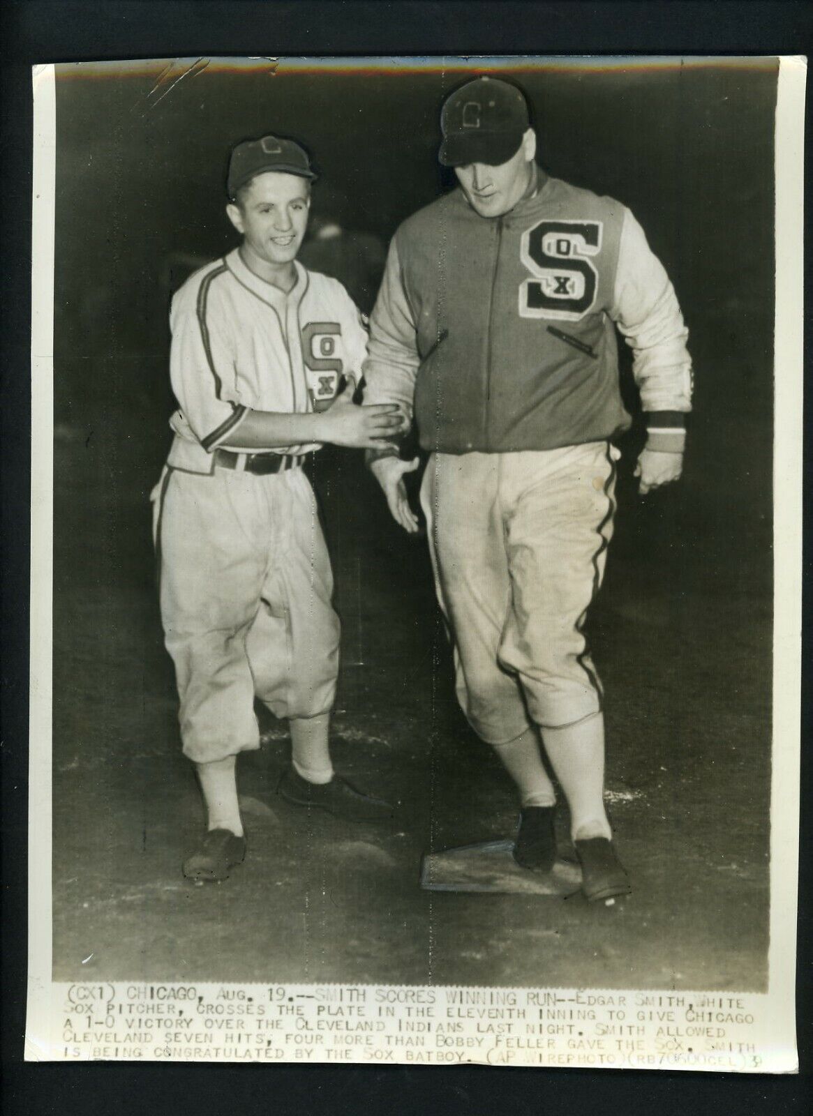 Edgar Smith scores winning run 1939 Press Photo Poster painting Chicago White Sox