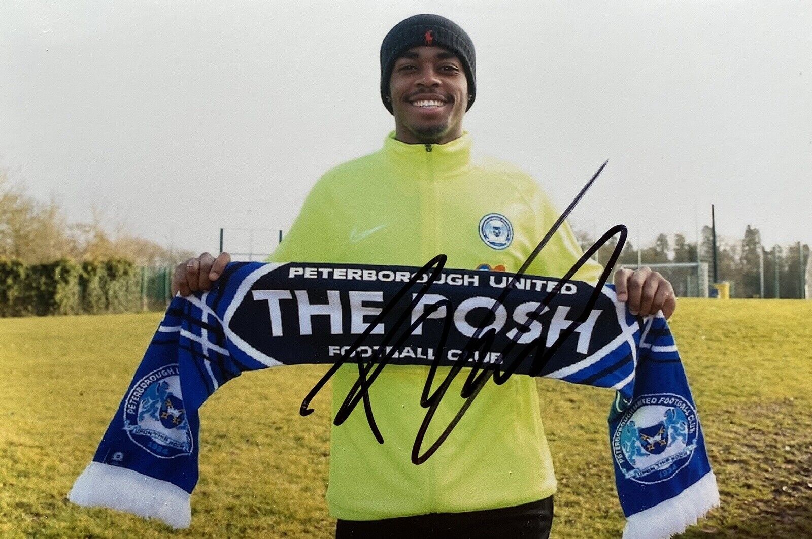 Reece Brown Genuine Hand Signed 6X4 Peterborough United Photo Poster painting