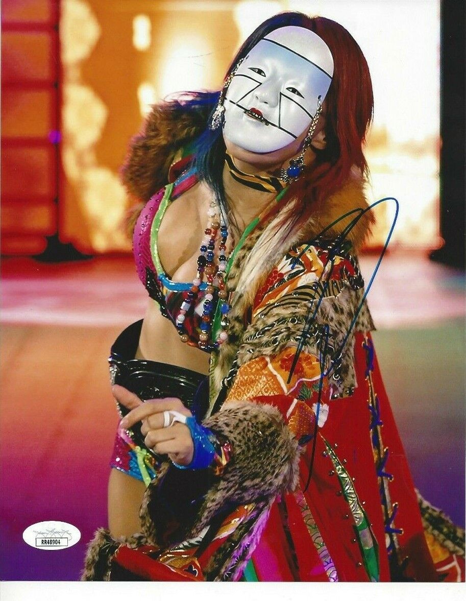 Asuka Autographed 8x10 WWE Japanese JSAC451