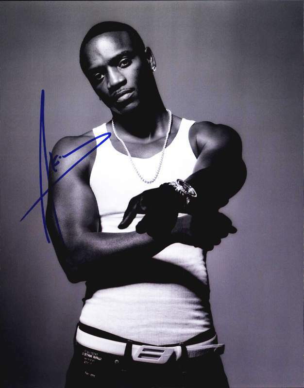 Akon authentic signed rap 8x10 Photo Poster painting W/Certificate Autographed (A0001)