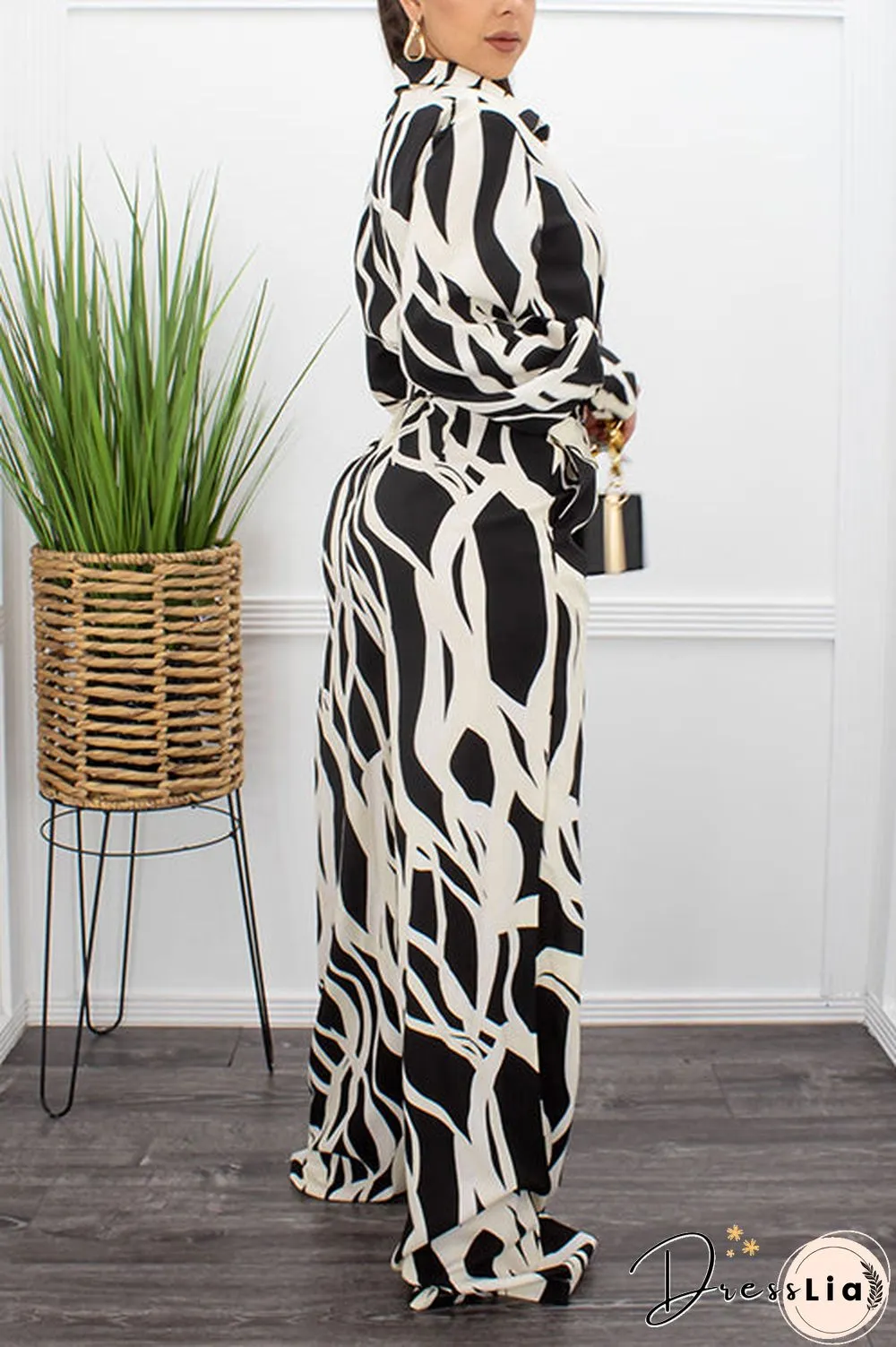 Turndown Collar Lace-Up Digital Print Jumpsuit
