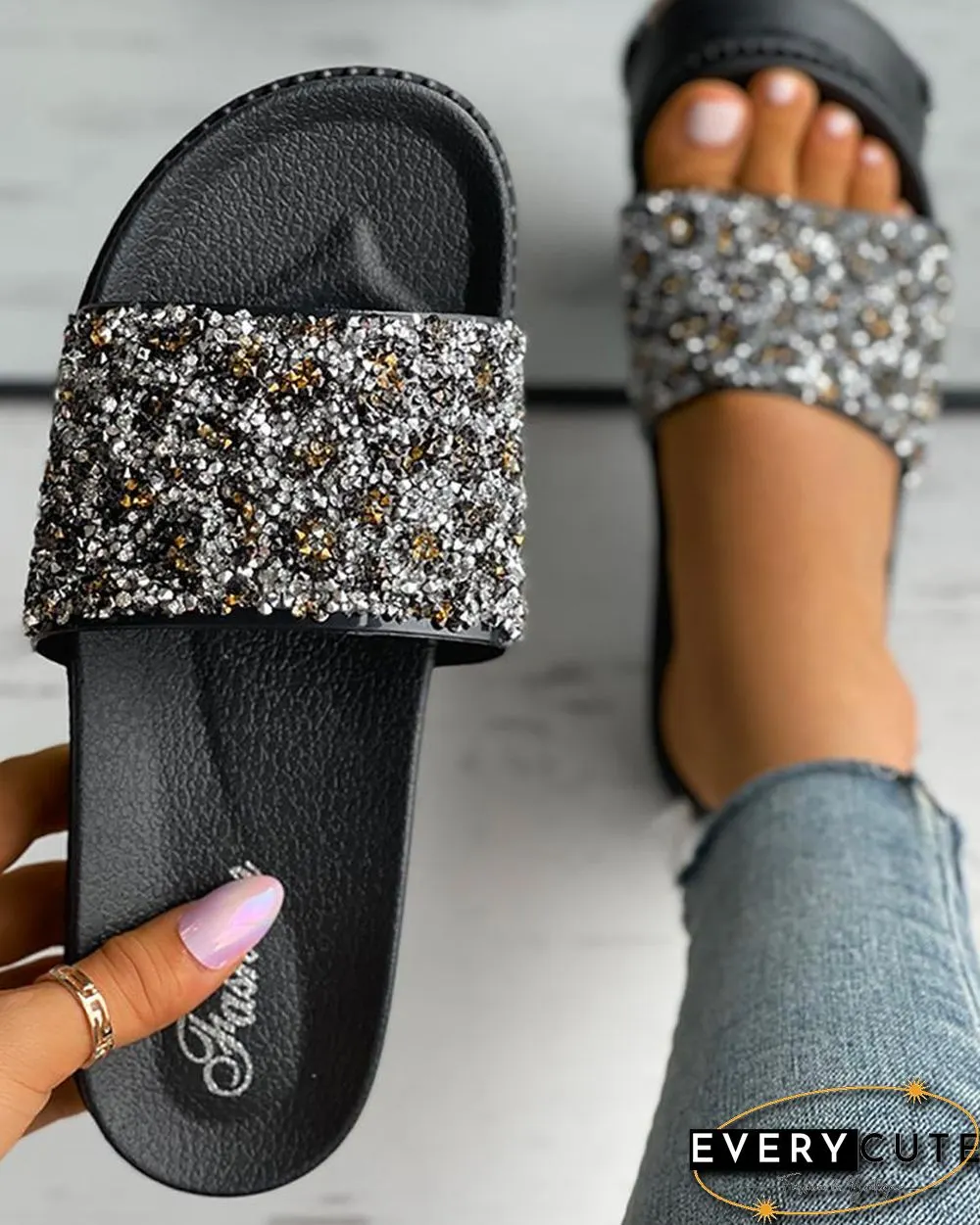 Cheetah Pattern Studded Casual Slippers
