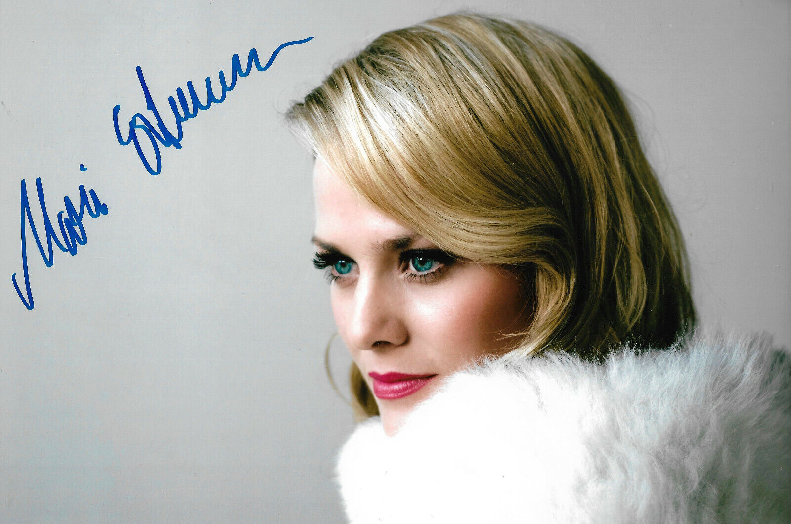 Mari Eriksmoen Opera signed 8x12 inch Photo Poster painting autograph