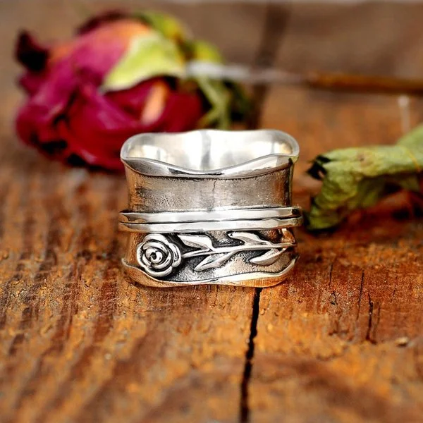 🔥 Last Day Promotion 49% OFF🎁Rose Spinner Silver Ring
