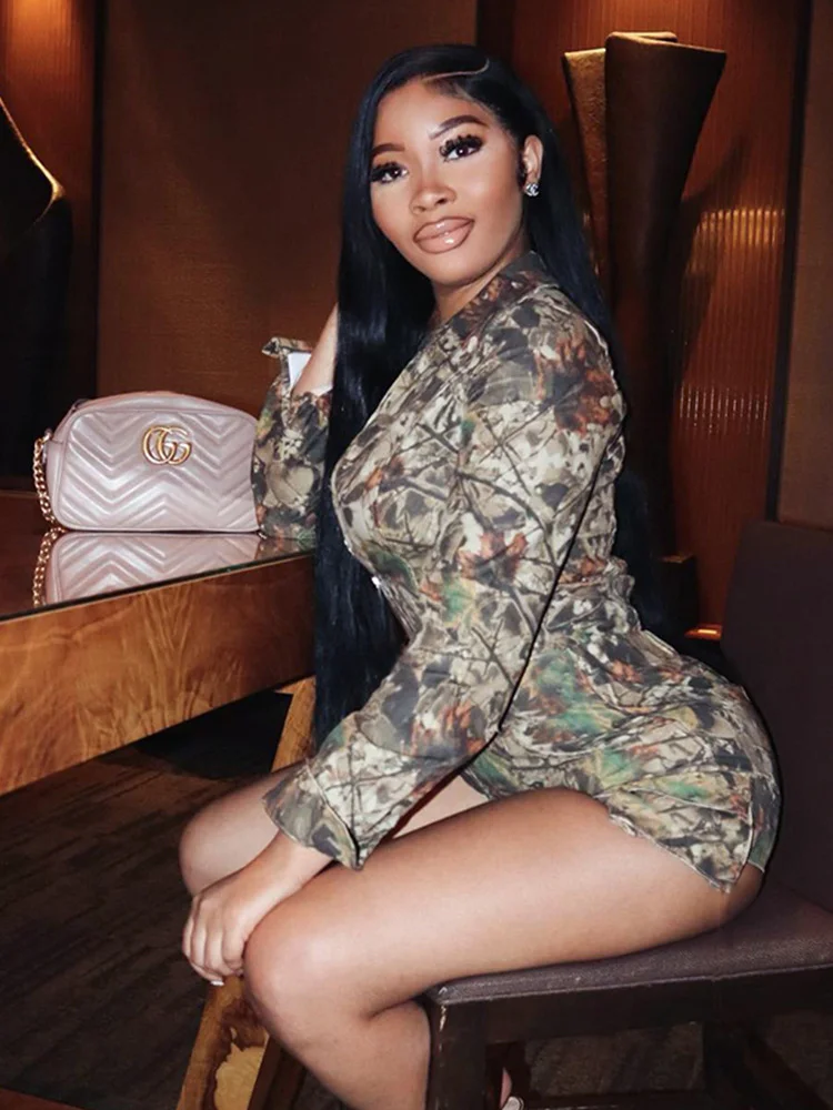 Uveng Uveng Has K24RP421 Fashion Women's Clothing 2024 New Deep V Tight Camouflage Conjoined Shorts