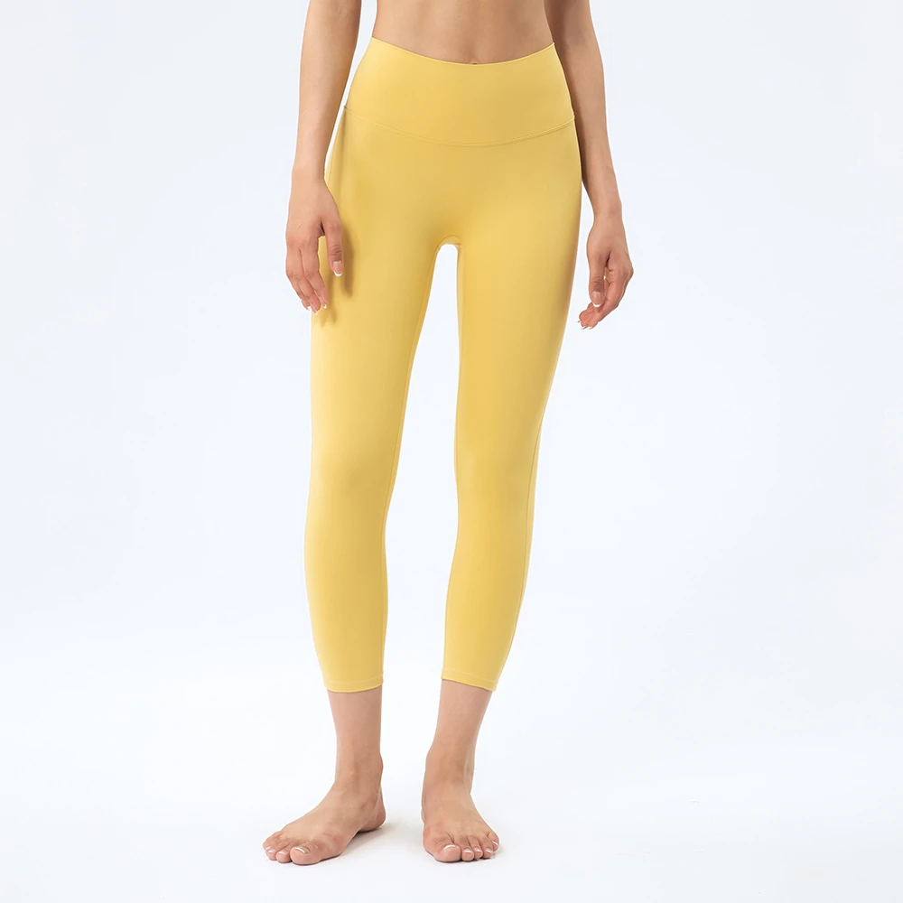Hergymclothing capri pants with pockets
