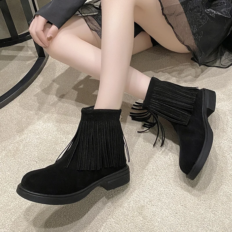 Yyvonne Yyvonne Thick-Bottomed And Short-Truly Tuk-Ssing-Up Martin Boots After The New Leisure And Lightness Of The 2023 Autumn And Winter