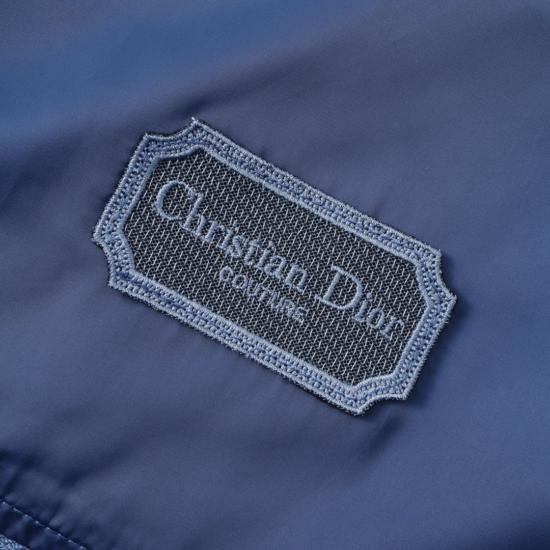 DIOR迪奧半拉鏈徽標厚夾外套刺繡圖